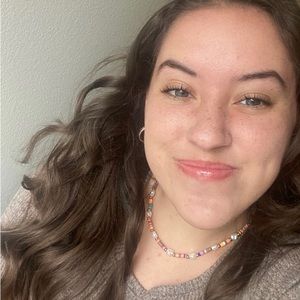 Meet your Posher, Neve